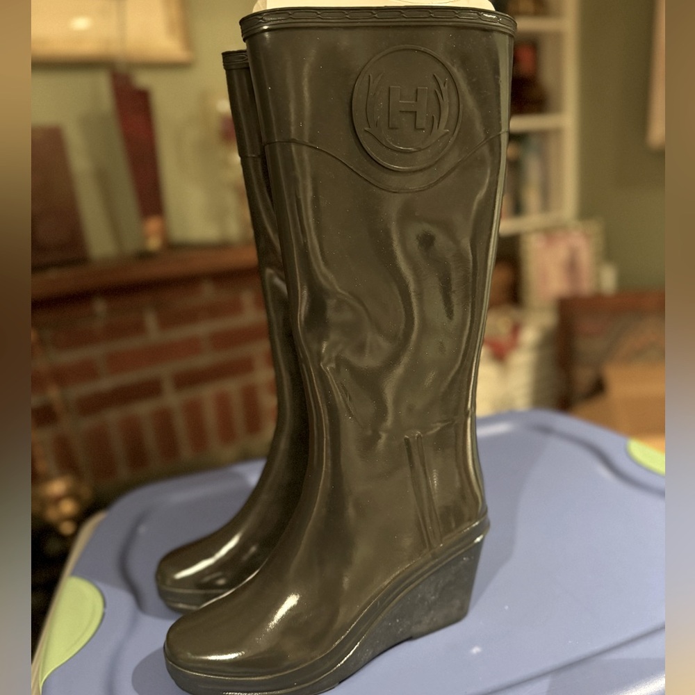 Hunter Knee High Wedge Heel Rain Boots, size 7, charcoal grey.